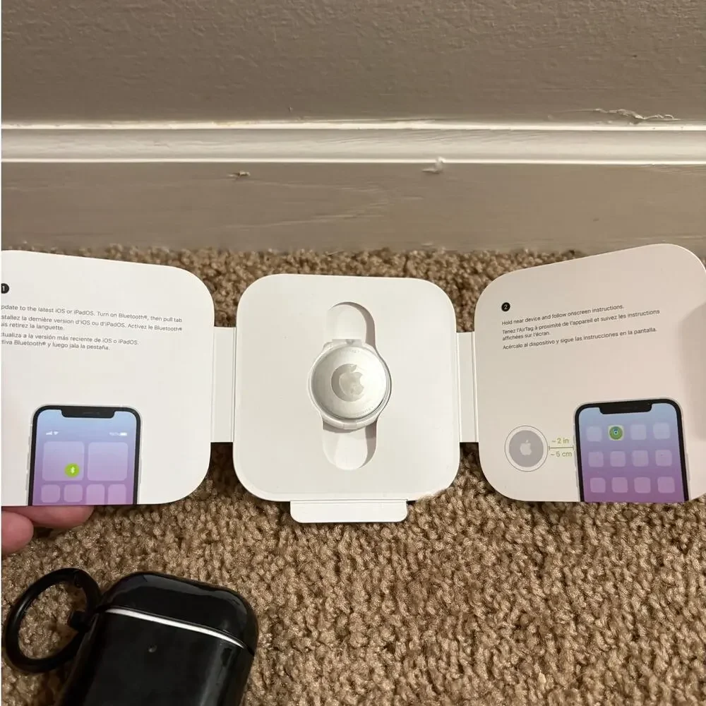 Apple Bundle (Unlocked): iPhone 8 Plus, AirPods Gen 1/2, Pro Case, AirTag - Lot